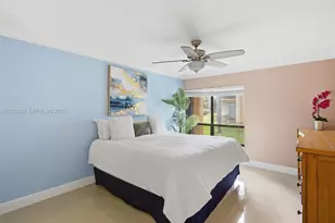 2379 SW 15th St, Deerfield Beach, FL 33442 - Photo 9