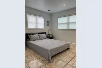6431 Hayes St, Hollywood, FL 33024 - Photo 11