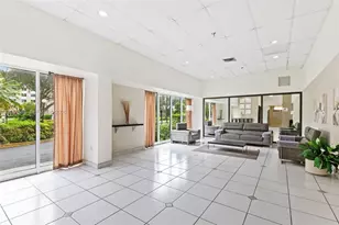 17600 N Bay Rd, Sunny Isles Beach, FL 33160 - Photo 33