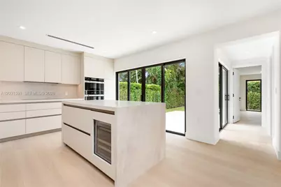 118 Sarto Ave, Coral Gables, FL 33134 - Photo 7