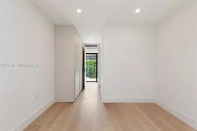118 Sarto Ave, Coral Gables, FL 33134 - Photo 37