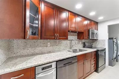 398 Fern Dr #10-6, Weston, FL 33326 - Photo 13