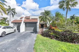 398 Fern Dr, Weston, FL 33326 - Photo 3