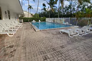 3660 NE 166th St, North Miami Beach, FL 33160 - Photo 63