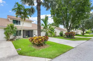 11870 Donlin Dr, Wellington, FL 33414 - Photo 3
