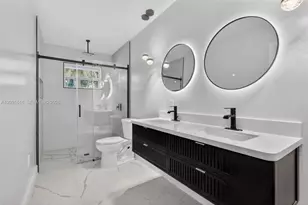 1695 NE 160th St, North Miami Beach, FL 33162 - Photo 15