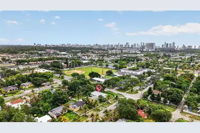 1695 NE 160th St, North Miami Beach, FL 33162 - Photo 29