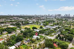 1695 NE 160th St, North Miami Beach, FL 33162 - Photo 29