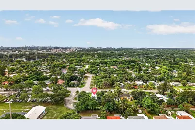 1695 NE 160th St, North Miami Beach, FL 33162 - Photo 31