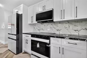 1695 NE 160th St, North Miami Beach, FL 33162 - Photo 9
