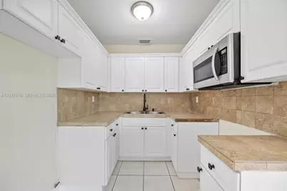14755 SW 302nd St #n/a, Homestead, FL 33033 - Photo 7