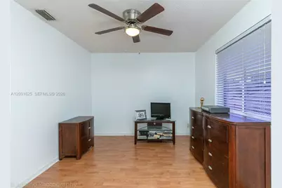 1032 Silktree Ln, Weston, FL 33327 - Photo 23
