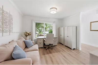 943 SW 149th Way, Sunrise, FL 33326 - Photo 17
