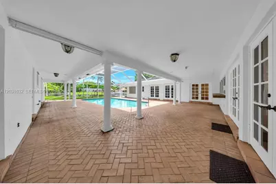 8820 N Lake Dasha Dr, Plantation, FL 33324 - Photo 33
