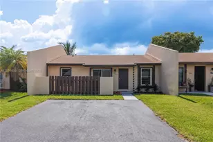 11903 SW 110th St Cir E, Miami, FL 33186 - Photo 1