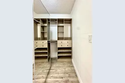 671 NE 195th St #205E, Miami, FL 33179 - Photo 25