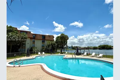 671 NE 195th St #205E, Miami, FL 33179 - Photo 33