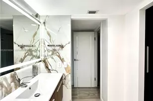 671 NE 195th St, Miami, FL 33179 - Photo 23