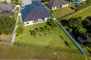 337 SW Kestor Dr, Port Saint Lucie, FL 34953 - Photo 7