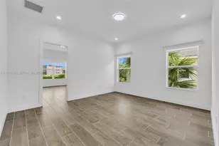 581 Sanderling Cir, Deerfield Beach, FL 33442 - Photo 31