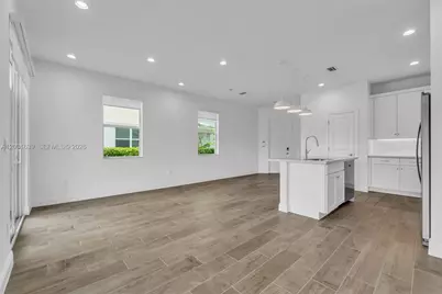 581 Sanderling Cir #581, Deerfield Beach, FL 33442 - Photo 17