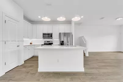 581 Sanderling Cir #581, Deerfield Beach, FL 33442 - Photo 9