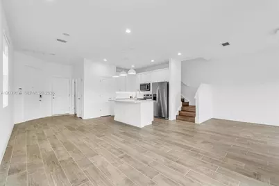 581 Sanderling Cir #581, Deerfield Beach, FL 33442 - Photo 9