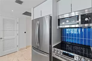 4401 Collins Ave, Miami Beach, FL 33140 - Photo 13