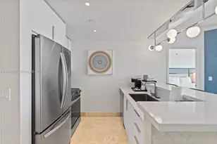 4401 Collins Ave, Miami Beach, FL 33140 - Photo 11