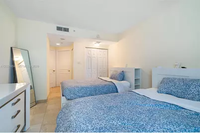 4779 Collins Ave #2305, Miami Beach, FL 33140 - Photo 27