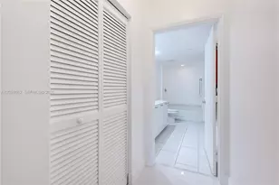 951 Brickell Ave, Miami, FL 33131 - Photo 19