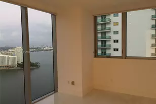 1300 Brickell Bay Dr, Miami, FL 33131 - Photo 9