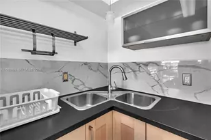 1100 Atlantic Shores Blvd, Hallandale Beach, FL 33009 - Photo 7