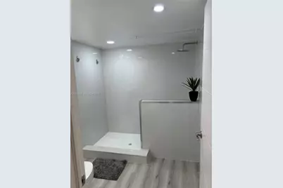 1717 N Bayshore Dr #A-1652, Miami, FL 33132 - Photo 13