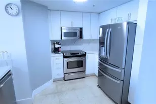 7910 Harbor Island Dr, North Bay Village, FL 33141 - Photo 5