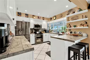 18920 SW 92nd Ct, Cutler Bay, FL 33157 - Photo 11