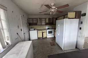 1369 NW 30th St, Miami, FL 33142 - Photo 3