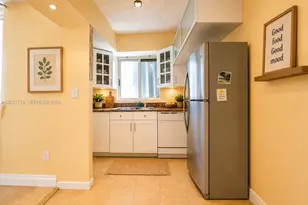 5900 Collins Ave, Miami Beach, FL 33140 - Photo 17
