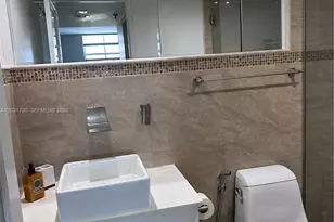 5880 W Collins Ave, Miami Beach, FL 33140 - Photo 13