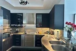 100 S Pointe Dr, Miami Beach, FL 33139 - Photo 9