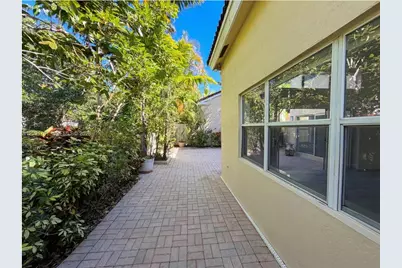 1145 W Lake St #0, Hollywood, FL 33019 - Photo 33