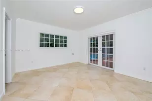 2120 NE 207th St, Miami, FL 33179 - Photo 17