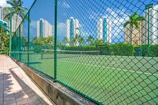 16400 Collins Ave, Sunny Isles Beach, FL 33160 - Photo 35