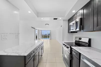 20505 E Country Club Dr #1938, Aventura, FL 33180 - Photo 3