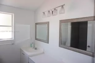 1057 SE 6th Ave, Dania Beach, FL 33004 - Photo 27