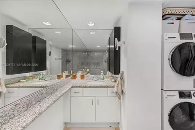 5600 Collins Ave #14R, Miami Beach, FL 33140 - Photo 17