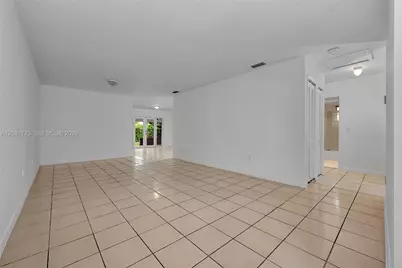 23 NW 109th Ave #5-S, Miami, FL 33172 - Photo 3