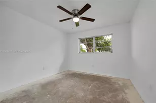 23 NW 109th Ave, Miami, FL 33172 - Photo 27