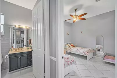 8908 NW 40th St, Coral Springs, FL 33065 - Photo 11