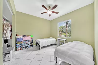 8908 NW 40th St, Coral Springs, FL 33065 - Photo 5